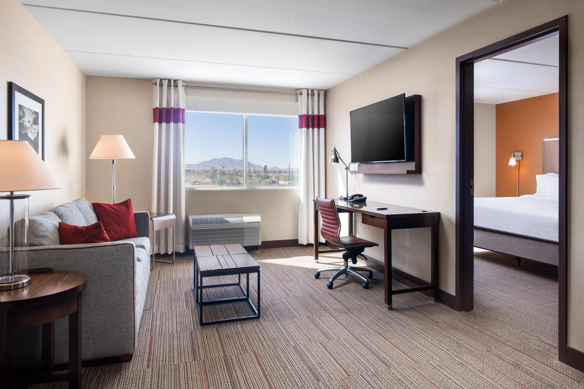 Four Points By Sheraton At Phoenix Mesa Gateway Airport Exterior photo