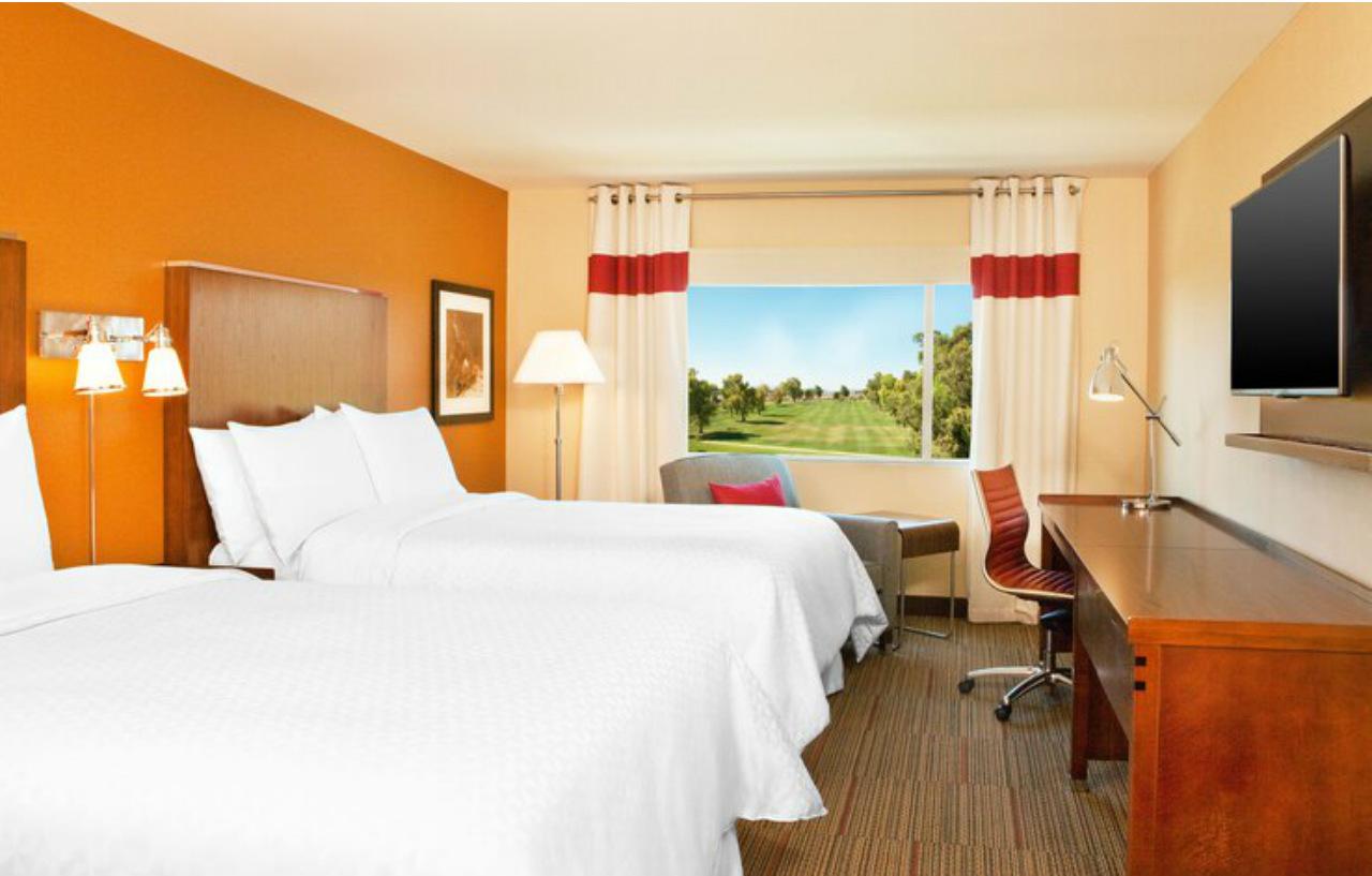 Four Points By Sheraton At Phoenix Mesa Gateway Airport Exterior photo